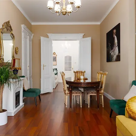 Rezidence Makart Apartman *